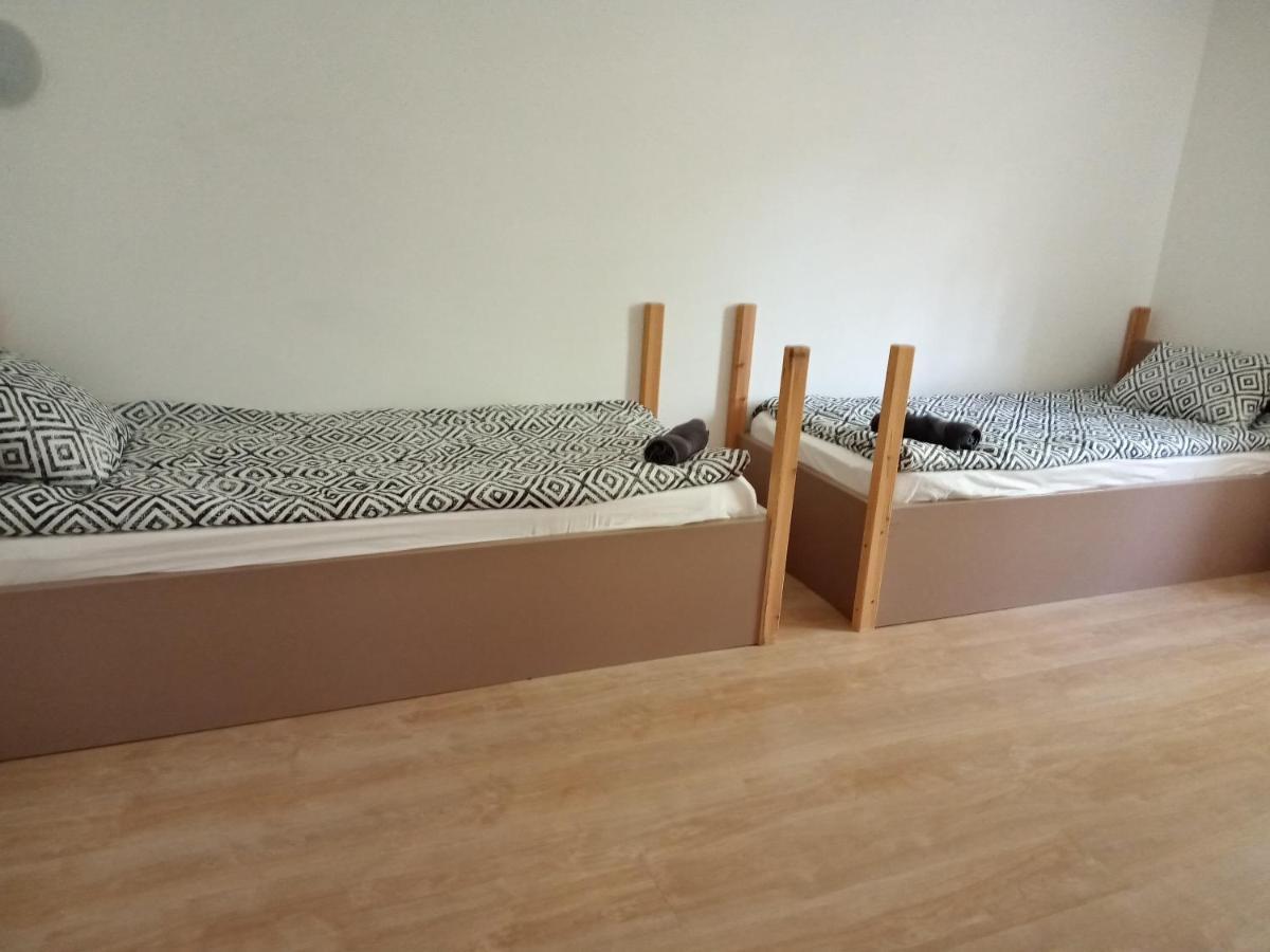 سولنوك Tiszaliget Apartman Es Szallo المظهر الخارجي الصورة