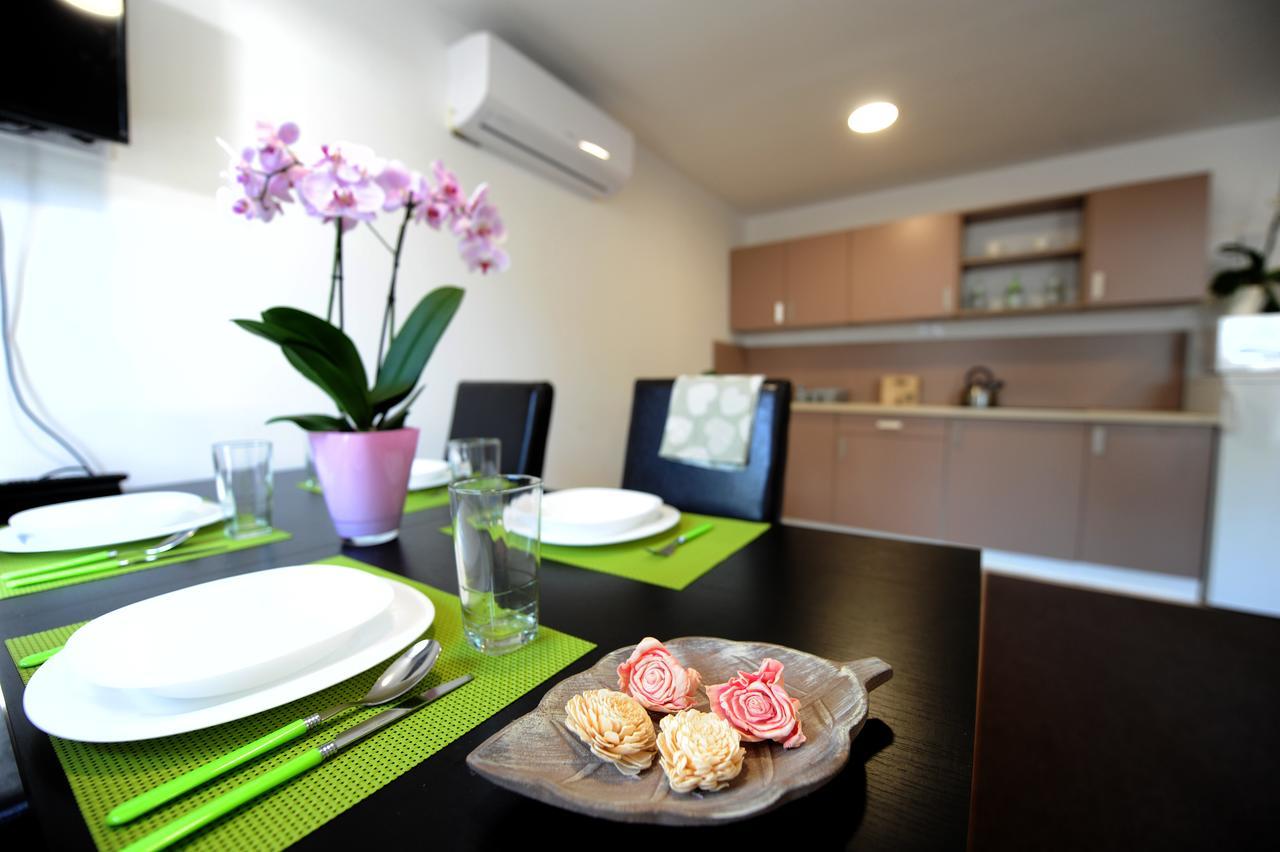 سولنوك Tiszaliget Apartman Es Szallo المظهر الخارجي الصورة